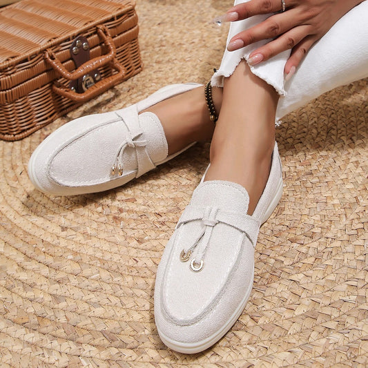 Sandra - Loafers met elegant detail